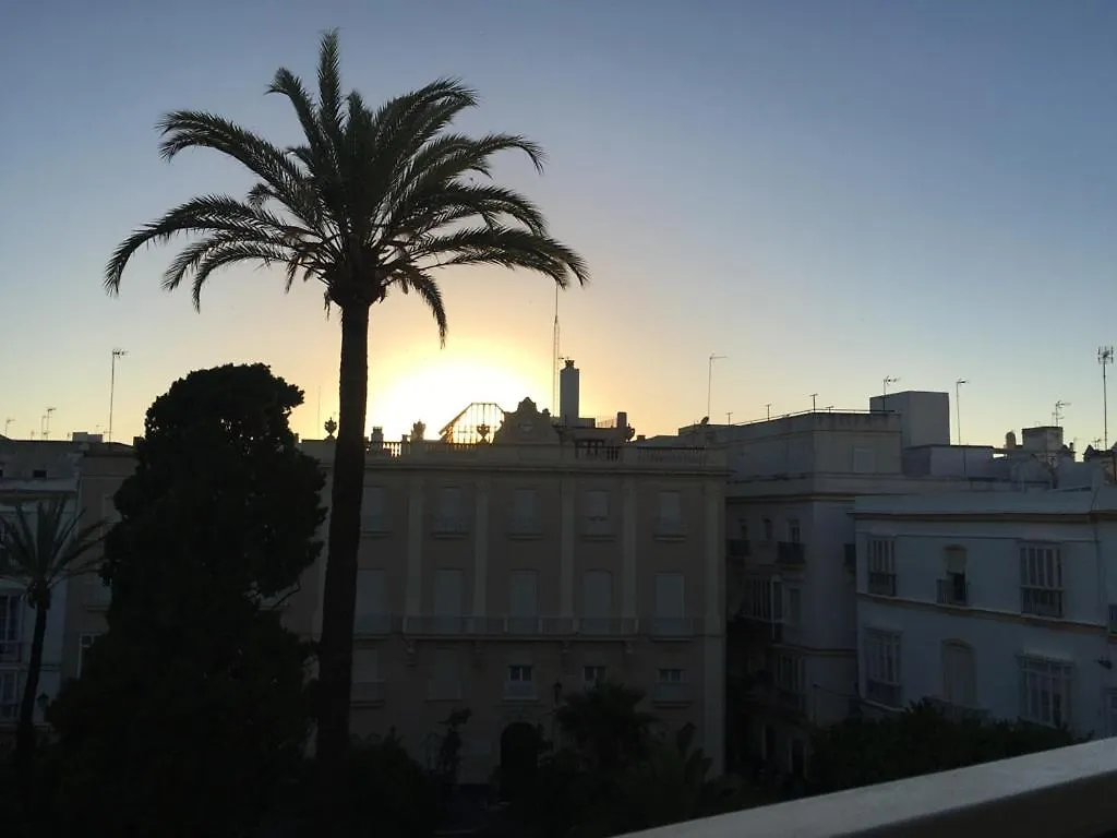 Homestay En Plaza Candelaria, Casco Antiguo Cádiz
