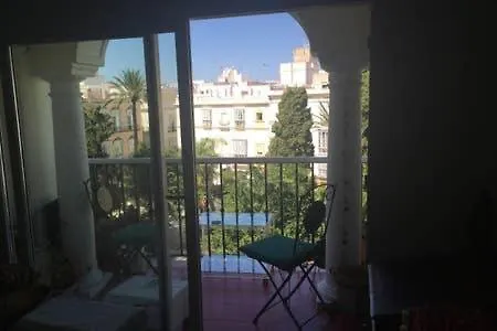 Homestay En Plaza Candelaria, Casco Antiguo Cádiz